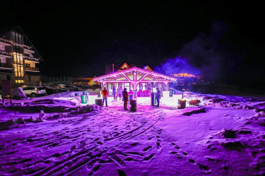 Hotel Poarta Raiului Tău Bistra Esterno foto
