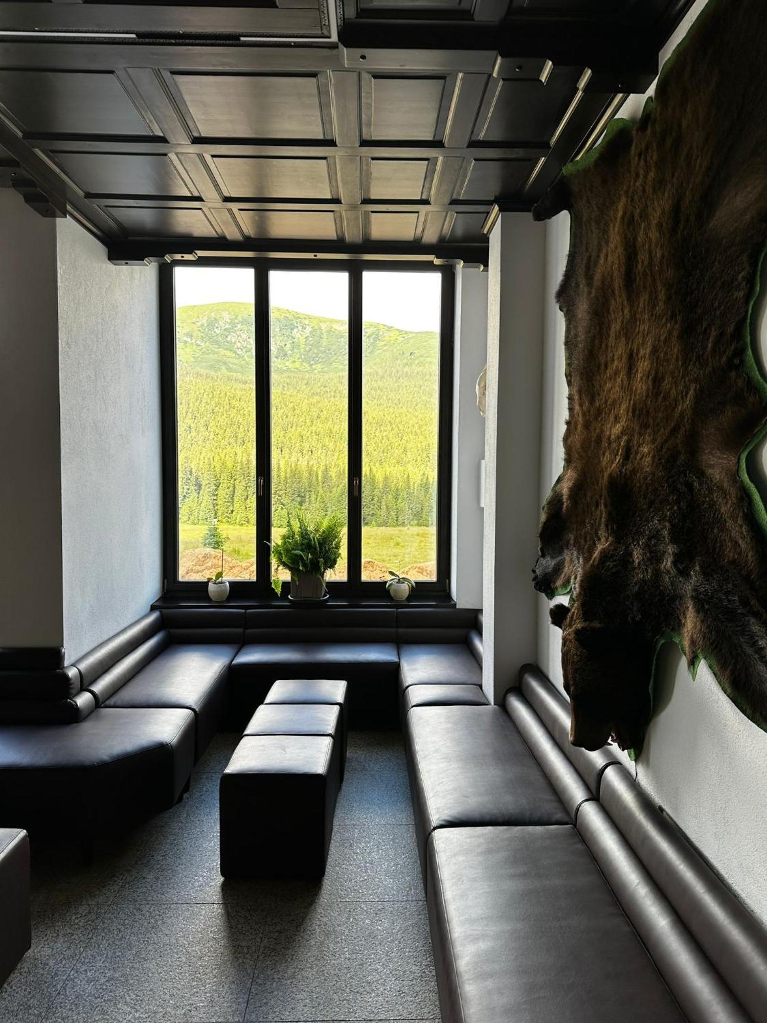 Hotel Poarta Raiului Tău Bistra Esterno foto