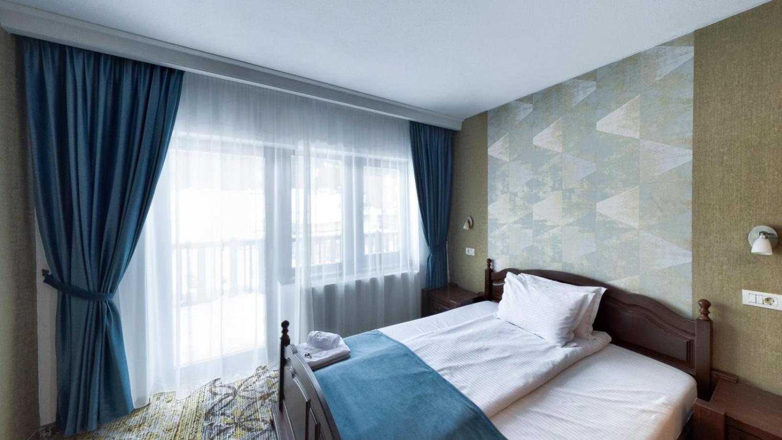 Hotel Poarta Raiului Tău Bistra Esterno foto
