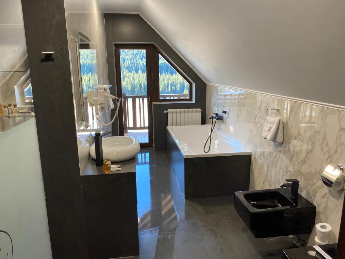 Hotel Poarta Raiului Tău Bistra Esterno foto
