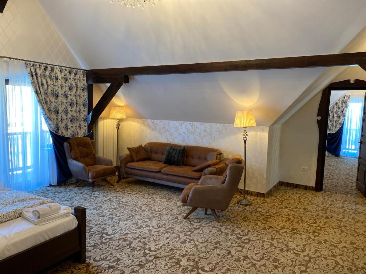 Hotel Poarta Raiului Tău Bistra Esterno foto
